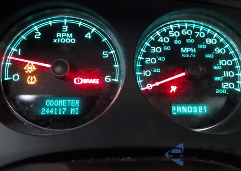 2008 Chevrolet Tahoe Ltz z USA, uszkodzony, nr VIN 1GNFK13048R272054